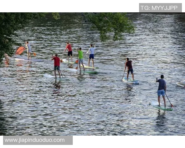 广州飞盘队全场表现分析:整体压制与失误的双重影响探讨 广州飞盘队全场表现分析:整体压制与失误的双重影响探讨